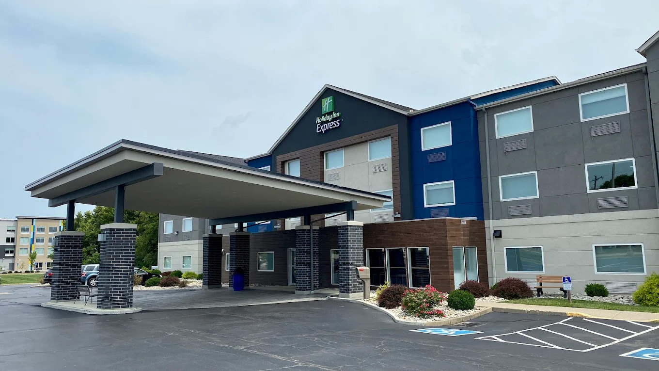 Holiday Inn – Monroe, OH